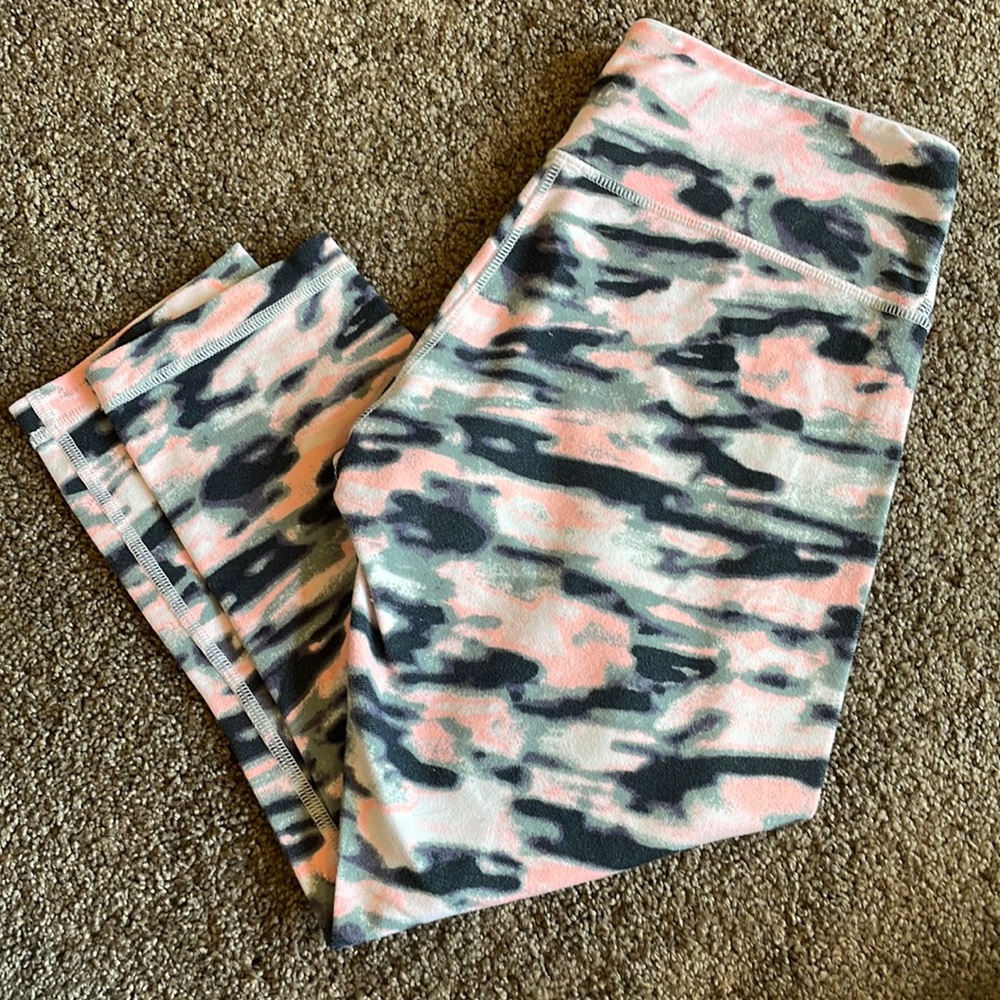 Super cute lululemon pink black and white ladies workout pants